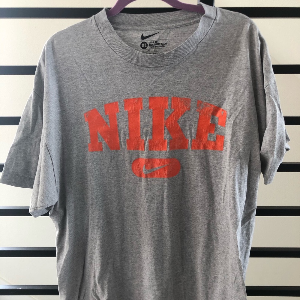 Men’s Nike Loose Fit Shirt